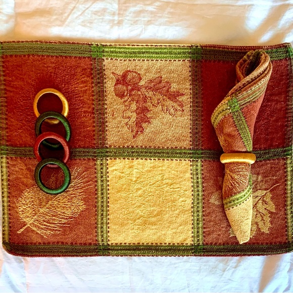 Fall leaves 🍁/holiday cotton napkins. Set of 8. - Picture 6 of 15